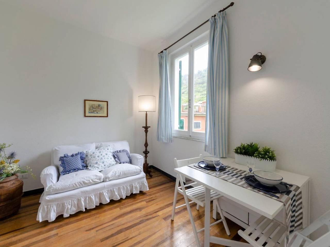 Апартаменти Joivy Lovely Apt For 2, With Terrace And Lovely View Вернацца Екстер'єр фото