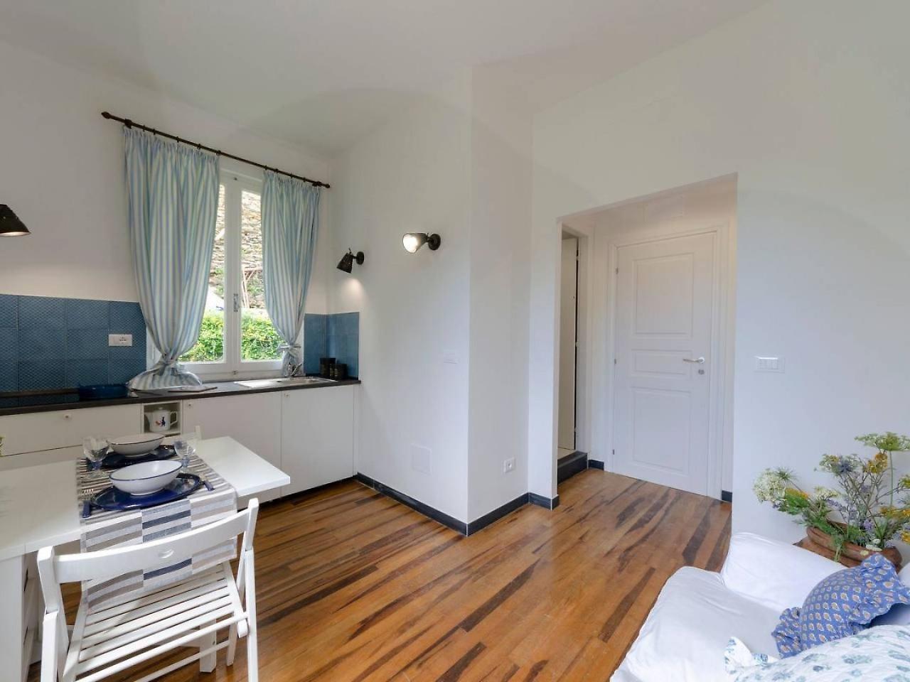 Апартаменти Joivy Lovely Apt For 2, With Terrace And Lovely View Вернацца Екстер'єр фото