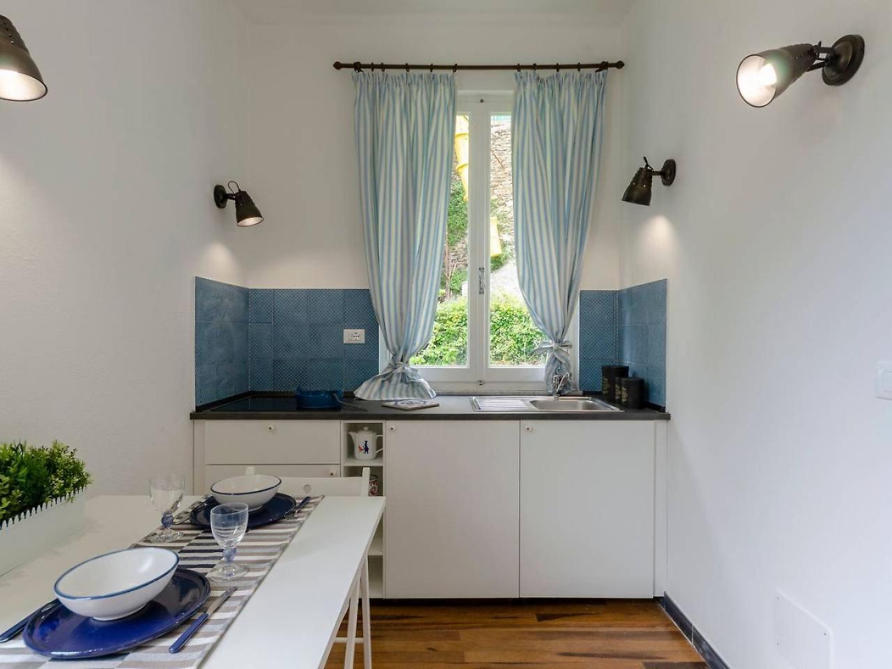 Апартаменти Joivy Lovely Apt For 2, With Terrace And Lovely View Вернацца Екстер'єр фото