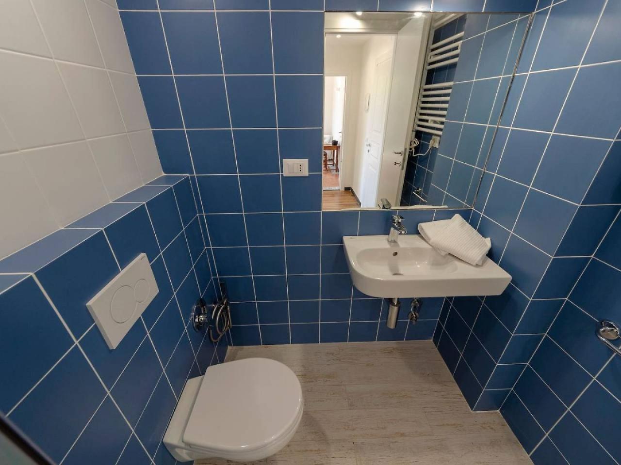 Апартаменти Joivy Lovely Apt For 2, With Terrace And Lovely View Вернацца Екстер'єр фото